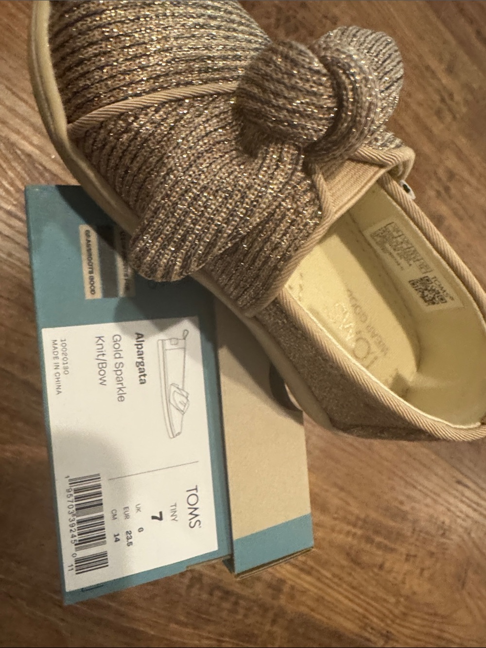 TOMS ALPARGATA Gold Glitter Bow Detail Slip-On Shoes - Toddler 7 - Picture 2 of 3